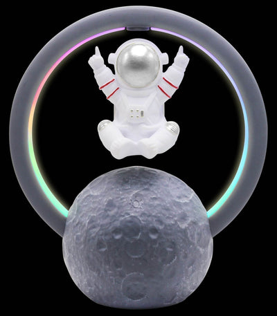 Fashionable Personality Levitation Astronaut Bluetooth Speaker - ZEEKO.AE