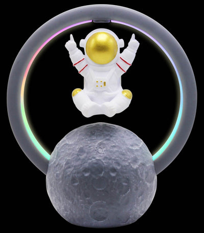 Fashionable Personality Levitation Astronaut Bluetooth Speaker - ZEEKO.AE
