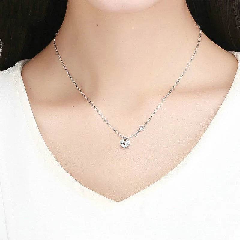 Heart Lock Necklace Women's Fashion White Gold Plated - ZEEKO.AE